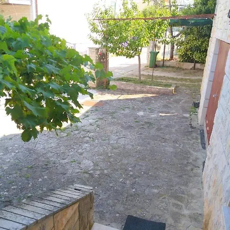 公寓 With A Parking Space Pjescana Uvala, - 16054 普拉