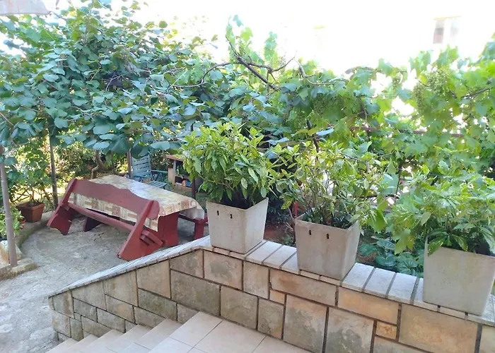 Appartement With A Parking Space Pjescana Uvala, - 16054 *